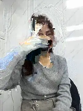 Snapshot of Efangfang chatting on 02-26-25, 05:31 Efangfang online show from 02-26-25, 05:31