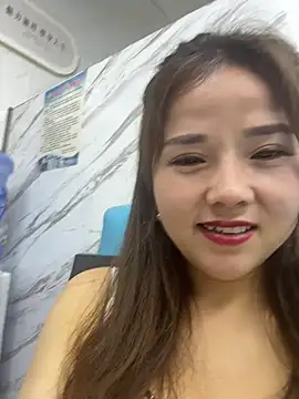 Snapshot of Efangfang chatting on 03-03-25, 12:37 Efangfang online show from 03-03-25, 12:37