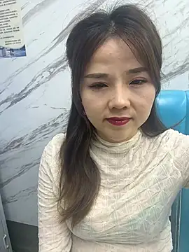 Snapshot of Efangfang chatting on 03-09-25, 11:58 Efangfang online show from 03-09-25, 11:58