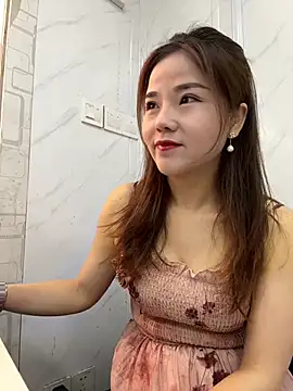 Snapshot of Efangfang chatting on 03-16-25, 04:20 Efangfang online show from 03-16-25, 04:20