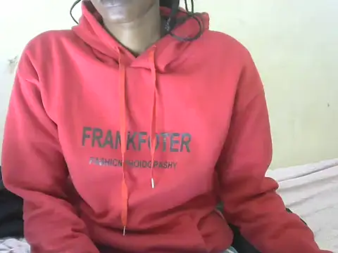 Pretty-emmie online show from 01-16-25, 06:27