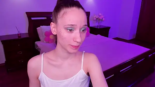 StaceySunny online show from 04-12-26, 05:07