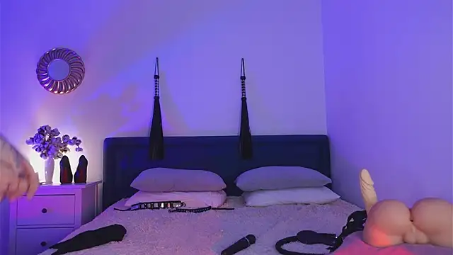 Snapshot of SindelDark chatting on 02-04-25, 03:47 SindelDark online show from 02-04-25, 03:47
