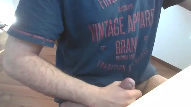 Snapshot of HornyBoy__2004 chatting on 03-03-25, 12:58 HornyBoy 2004 online show from 03-03-25, 12:58