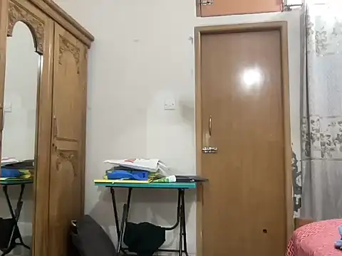 Snapshot of zakly69 chatting on 03-05-26, 06:37 zakly69 online show from 03-05-26, 06:37