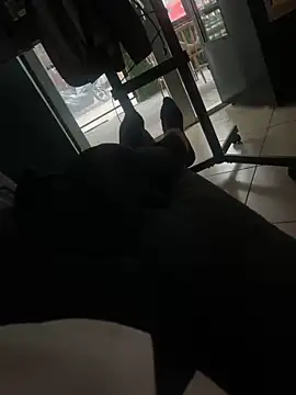 Snapshot of Antalyaburak chatting on 12-13-24, 05:05 Antalyaburak online show from 12-13-24, 05:05