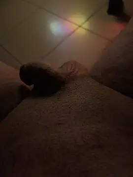 Snapshot of Antalyaburak chatting on 02-14-25, 01:13 Antalyaburak online show from 02-14-25, 01:13