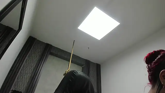 selene red  online show from 06-11-26, 01:16