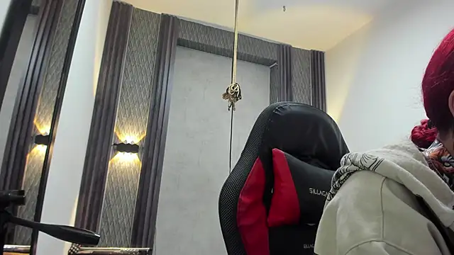 selene red  online show from 06-16-26, 01:41
