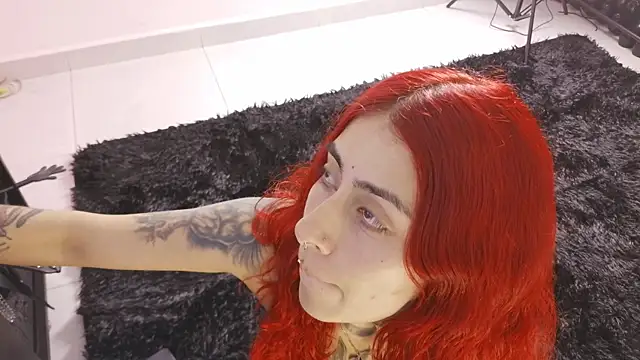 selene red  online show from 07-06-26, 01:35