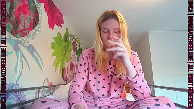 emma neko online show from 03-19-25, 06:14