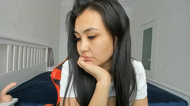 Snapshot of Missykitty01 chatting on 02-13-25, 07:03 Missykitty01 online show from 02-13-25, 07:03