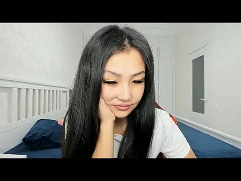 Snapshot of Missykitty01 chatting on 10-25-25, 12:29 Missykitty01 online show from 10-25-25, 12:29