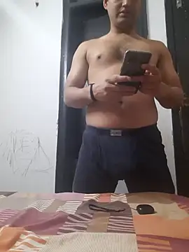 Snapshot of Desiglass_sex chatting on 02-26-26, 03:16 Desiglass sex online show from 02-26-26, 03:16