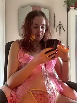 Snapshot of Littlelolo60 chatting on 03-06-25, 03:56 Littlelolo60 online show from 03-06-25, 03:56