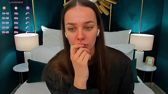 AprilWong online show from 02-08-26, 06:06