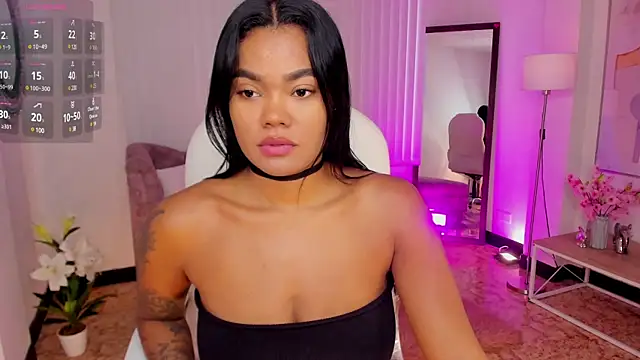 Snapshot of madisson_davon chatting on 03-11-25, 01:45 madisson davon online show from 03-11-25, 01:45