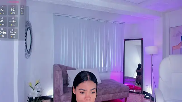 Snapshot of madisson_davon chatting on 03-18-25, 02:04 madisson davon online show from 03-18-25, 02:04