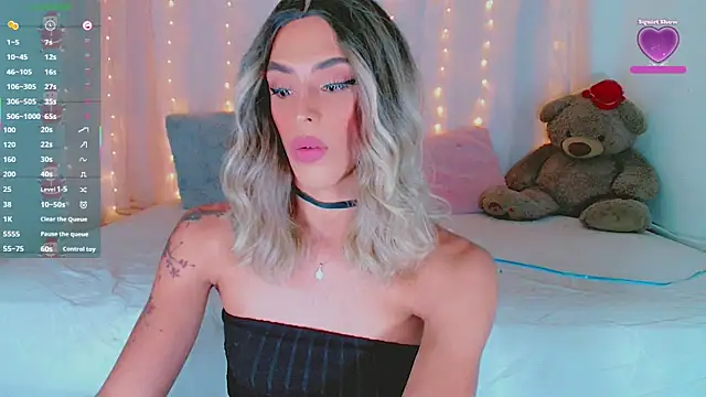 AlanaBekeer online show from 12-19-25, 10:39