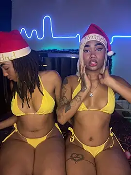 Snapshot of Lya-Kasandra chatting on 12-10-24, 01:43 Lya-Kasandra online show from 12-10-24, 01:43