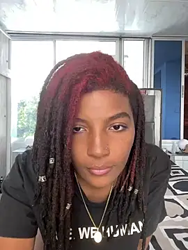 Snapshot of Lya-Kasandra chatting on 01-12-25, 07:53 Lya-Kasandra online show from 01-12-25, 07:53