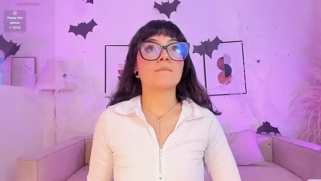 Sweet Namii online show from 10-27-25, 06:01