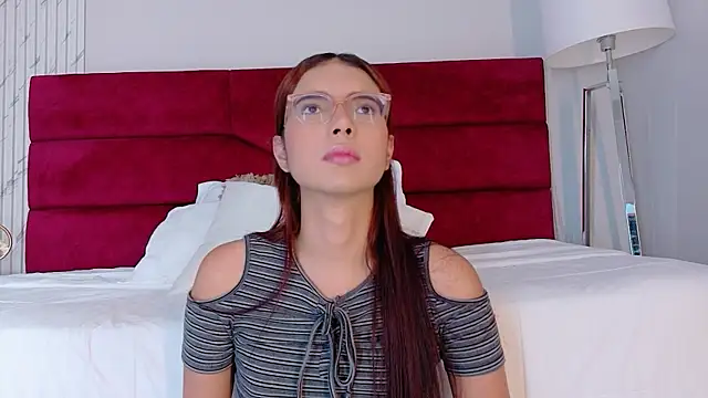 sara saenz99 online show from 11-28-25, 07:05