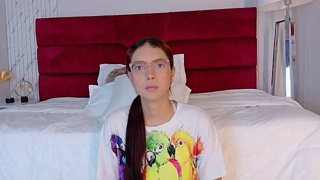 sara saenz99 online show from 12-02-25, 07:09