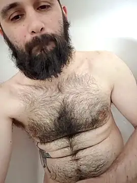 Snapshot of hungandnerdy420 chatting on 06-23-26, 02:42 hungandnerdy420 online show from 06-23-26, 02:42