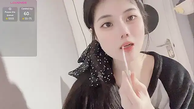 Qedgjwyz1 online show from 02-16-25, 02:10