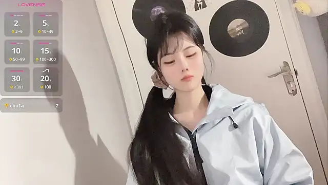 Qedgjwyz1 online show from 02-24-25, 01:53