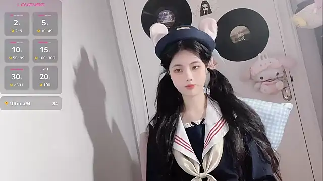 Qedgjwyz1 online show from 03-22-25, 12:28