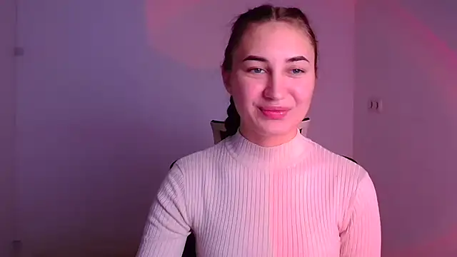 Snapshot of Jennifer_Blum chatting on 12-04-24, 12:25 Jennifer Blum online show from 12-04-24, 12:25