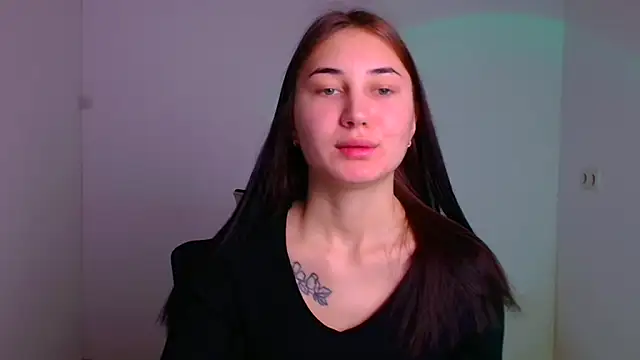 Snapshot of Jennifer_Blum chatting on 01-15-25, 06:01 Jennifer Blum online show from 01-15-25, 06:01