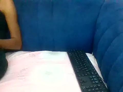 Snapshot of Destiny_Desire chatting on 03-18-25, 07:10 Destiny Desire online show from 03-18-25, 07:10