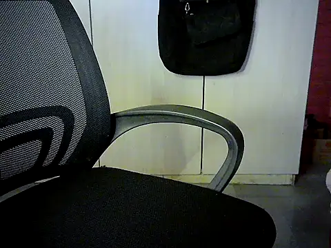 Snapshot of Destiny_Desire chatting on 09-10-25, 08:53 Destiny Desire online show from 09-10-25, 08:53