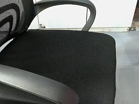 Snapshot of Destiny_Desire chatting on 10-19-25, 09:10 Destiny Desire online show from 10-19-25, 09:10