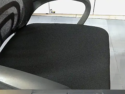 Snapshot of Destiny_Desire chatting on 10-31-25, 12:00 Destiny Desire online show from 10-31-25, 12:00