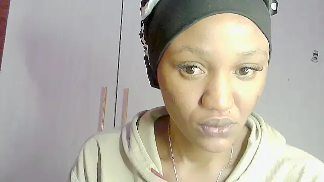 Snapshot of Destiny_Desire chatting on 06-05-26, 04:30 Destiny Desire online show from 06-05-26, 04:30