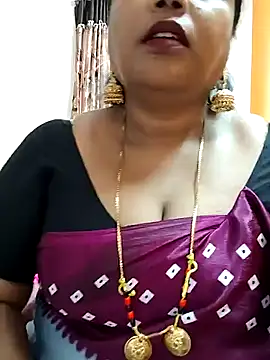 Snapshot of Swapna_143 chatting on 12-30-24, 02:53 Swapna 143 online show from 12-30-24, 02:53