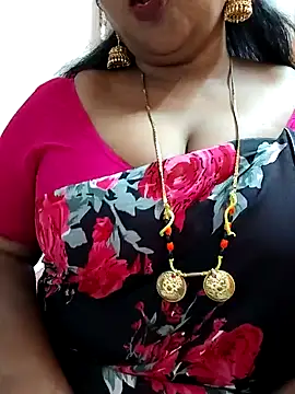 Snapshot of Swapna_143 chatting on 01-31-25, 02:48 Swapna 143 online show from 01-31-25, 02:48
