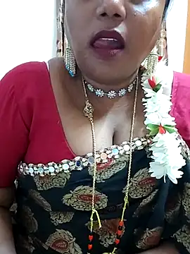 Snapshot of Swapna_143 chatting on 03-06-25, 05:22 Swapna 143 online show from 03-06-25, 05:22