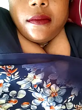 Snapshot of Swapna_143 chatting on 03-08-25, 06:21 Swapna 143 online show from 03-08-25, 06:21