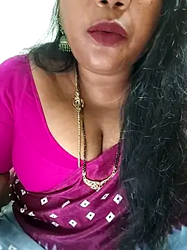 Snapshot of Swapna_143 chatting on 03-09-25, 06:00 Swapna 143 online show from 03-09-25, 06:00