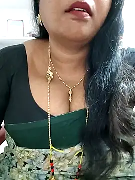 Snapshot of Swapna_143 chatting on 09-08-25, 04:50 Swapna 143 online show from 09-08-25, 04:50