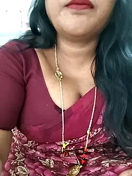 Snapshot of Swapna_143 chatting on 09-15-25, 04:45 Swapna 143 online show from 09-15-25, 04:45
