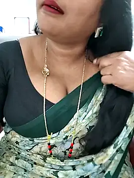 Snapshot of Swapna_143 chatting on 09-16-25, 03:29 Swapna 143 online show from 09-16-25, 03:29