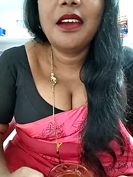 Snapshot of Swapna_143 chatting on 09-23-25, 02:58 Swapna 143 online show from 09-23-25, 02:58