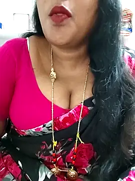 Snapshot of Swapna_143 chatting on 09-27-25, 04:56 Swapna 143 online show from 09-27-25, 04:56