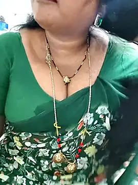 Snapshot of Swapna_143 chatting on 06-10-26, 05:01 Swapna 143 online show from 06-10-26, 05:01